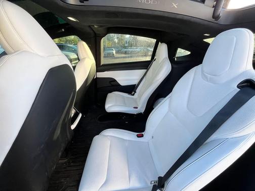 2022 Tesla Model X Plaid Tri Motor All-Wheel Drive