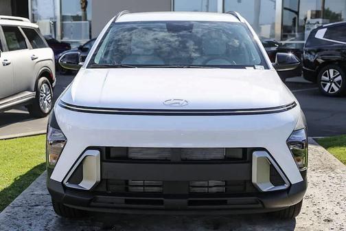 Atlas White 2026 Hyundai KONA SEL Sport
