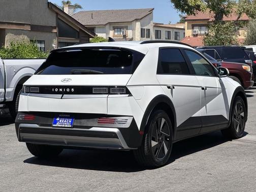 2025 Hyundai IONIQ 5 SEL