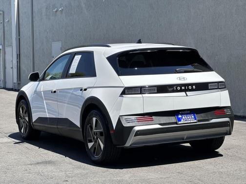 2025 Hyundai IONIQ 5 SEL