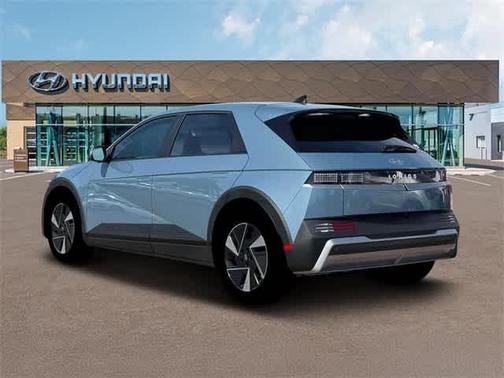 2025 Hyundai IONIQ 5 SE Standard Range