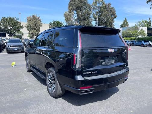 2023 Cadillac Escalade Sport