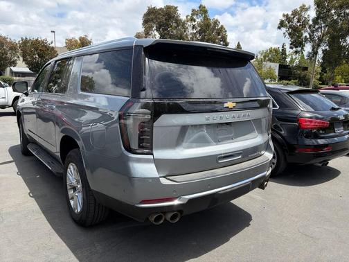 Sterling Gray Metallic 2025 Chevrolet Suburban Premier