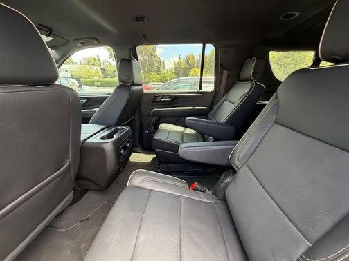 Sterling Gray Metallic 2025 Chevrolet Suburban Premier