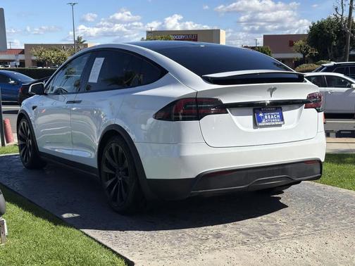 2022 Tesla Model X Dual Motor All-Wheel Drive