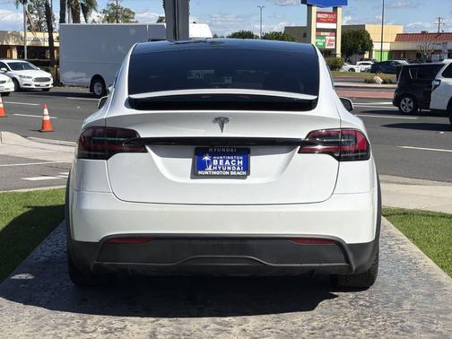 2022 Tesla Model X Dual Motor All-Wheel Drive