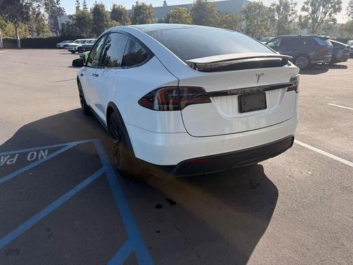 2022 Tesla Model X Dual Motor All-Wheel Drive