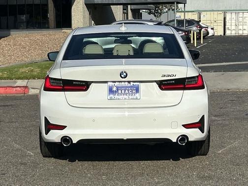 2019 BMW 330 i
