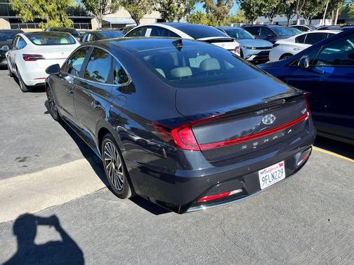 2023 Hyundai SONATA Hybrid Limited