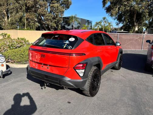 2024 Hyundai KONA SE