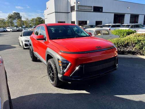 2024 Hyundai KONA SE