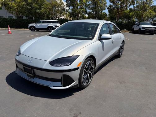 Gravity Gold Matte 2023 Hyundai IONIQ 6 SEL