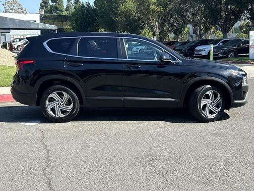 2023 Hyundai SANTA FE SE