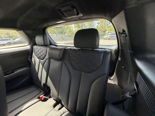 Hyper White 2021 Hyundai PALISADE Calligraphy