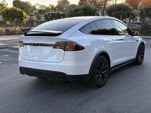 2023 Tesla Model X Plaid Tri Motor All-Wheel Drive
