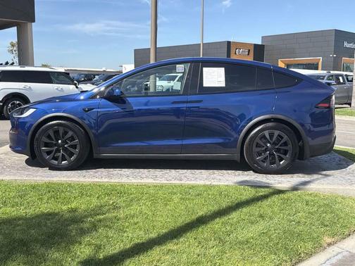 2025 Tesla Model X Long Range