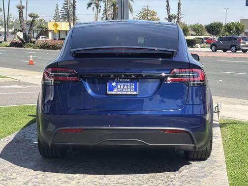 2025 Tesla Model X Long Range