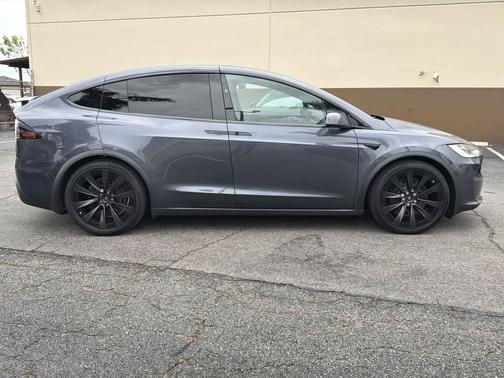 2023 Tesla Model X Plaid Tri Motor All-Wheel Drive