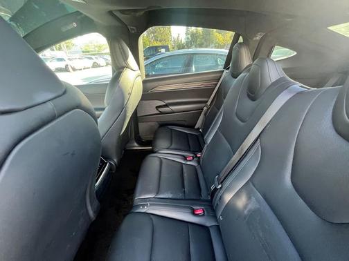 2022 Tesla Model X Dual Motor All-Wheel Drive