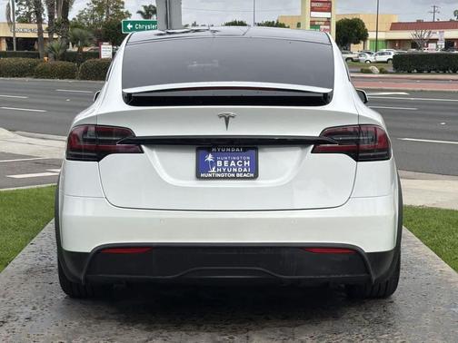 2022 Tesla Model X Dual Motor All-Wheel Drive