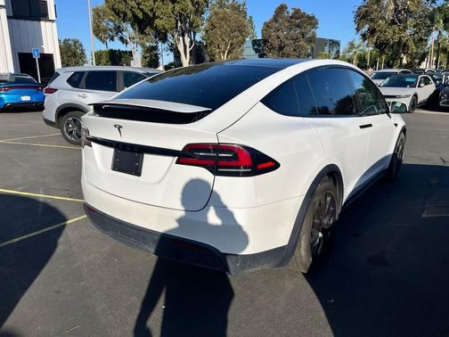 2022 Tesla Model X Dual Motor All-Wheel Drive