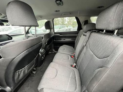 2022 Hyundai PALISADE SE