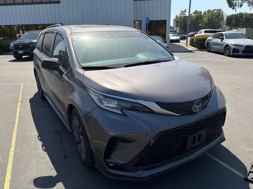 Predawn Gray Mica 2022 Toyota Sienna XSE 7 Passenger