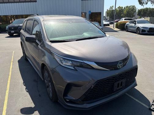 Predawn Gray Mica 2022 Toyota Sienna XSE 7 Passenger