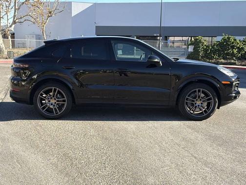 2021 Porsche Cayenne Cayenne