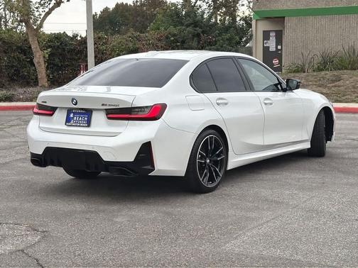 2023 BMW M340 i xDrive