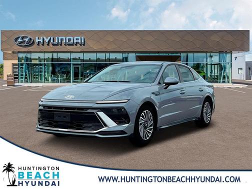 2025 Hyundai SONATA Hybrid SE