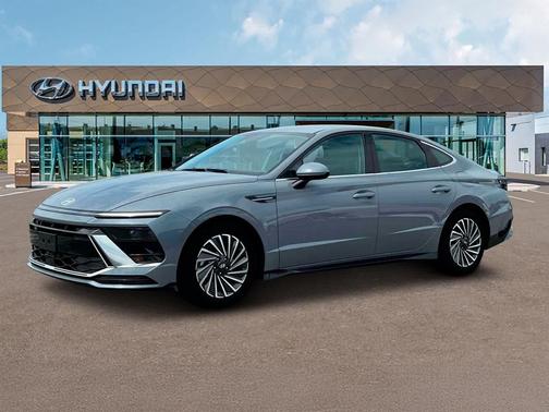 2025 Hyundai SONATA Hybrid SE