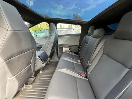 2025 Tesla Cybertruck All-Wheel Drive