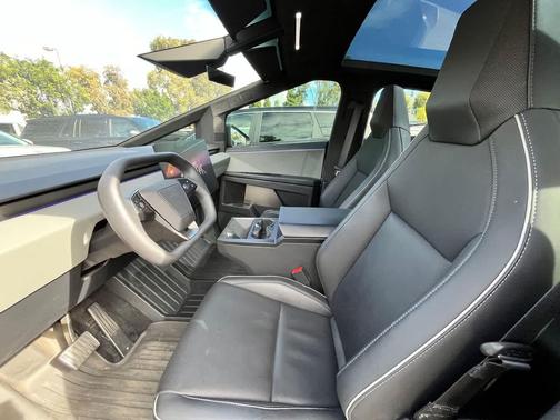 2025 Tesla Cybertruck All-Wheel Drive