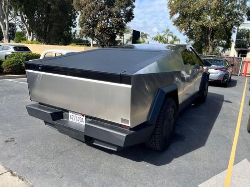 2025 Tesla Cybertruck All-Wheel Drive