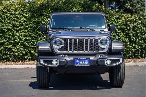 Granite Crystal Metallic Clearcoat 2025 Jeep Wrangler 4xe Sahara