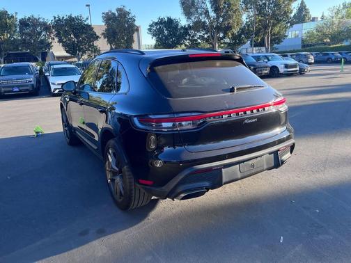 2023 Porsche Macan T