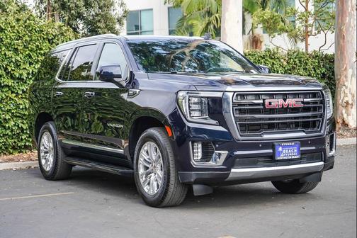 Midnight Blue Metallic 2024 GMC Yukon SLT