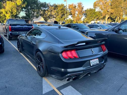 2020 Ford Shelby GT500 Base