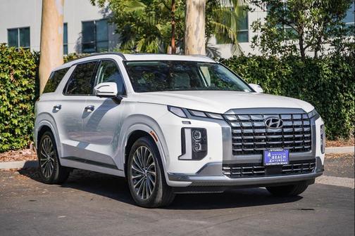 Hyper White 2023 Hyundai PALISADE Calligraphy