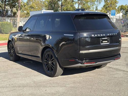 2023 Land Rover Range Rover P400 SE