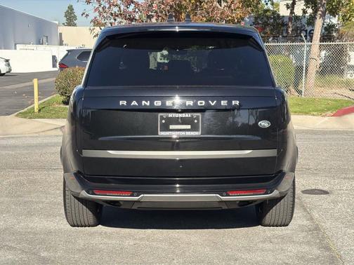 2023 Land Rover Range Rover P400 SE