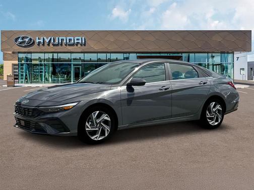 2025 Hyundai ELANTRA SEL