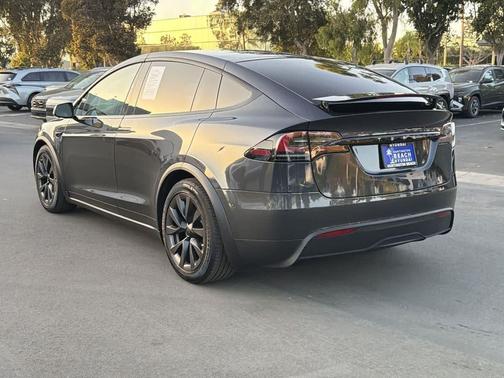 2024 Tesla Model X Long Range