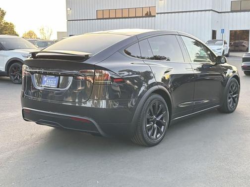 2024 Tesla Model X Long Range