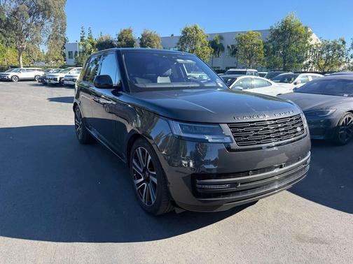 2023 Land Rover Range Rover P530 SE