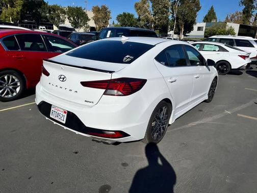 2020 Hyundai ELANTRA Sport