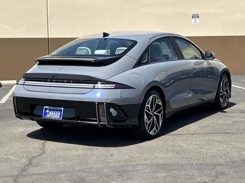 2025 Hyundai IONIQ 6 SEL