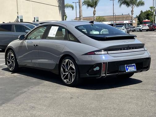 2025 Hyundai IONIQ 6 SEL