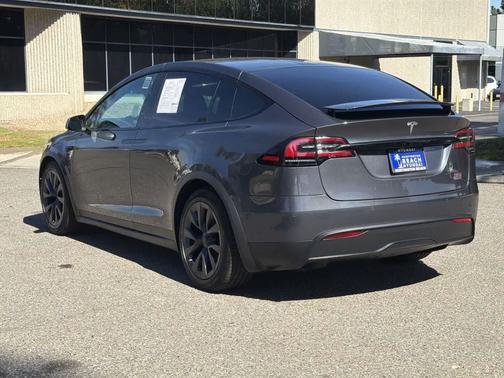 2022 Tesla Model X Plaid Tri Motor All-Wheel Drive